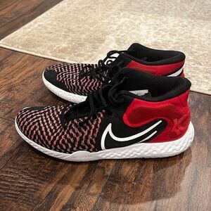 Nike KD Trey 5 VIII EP Basketball Shoes CK2090-002 Black/Red/White Sz 12 in GUC